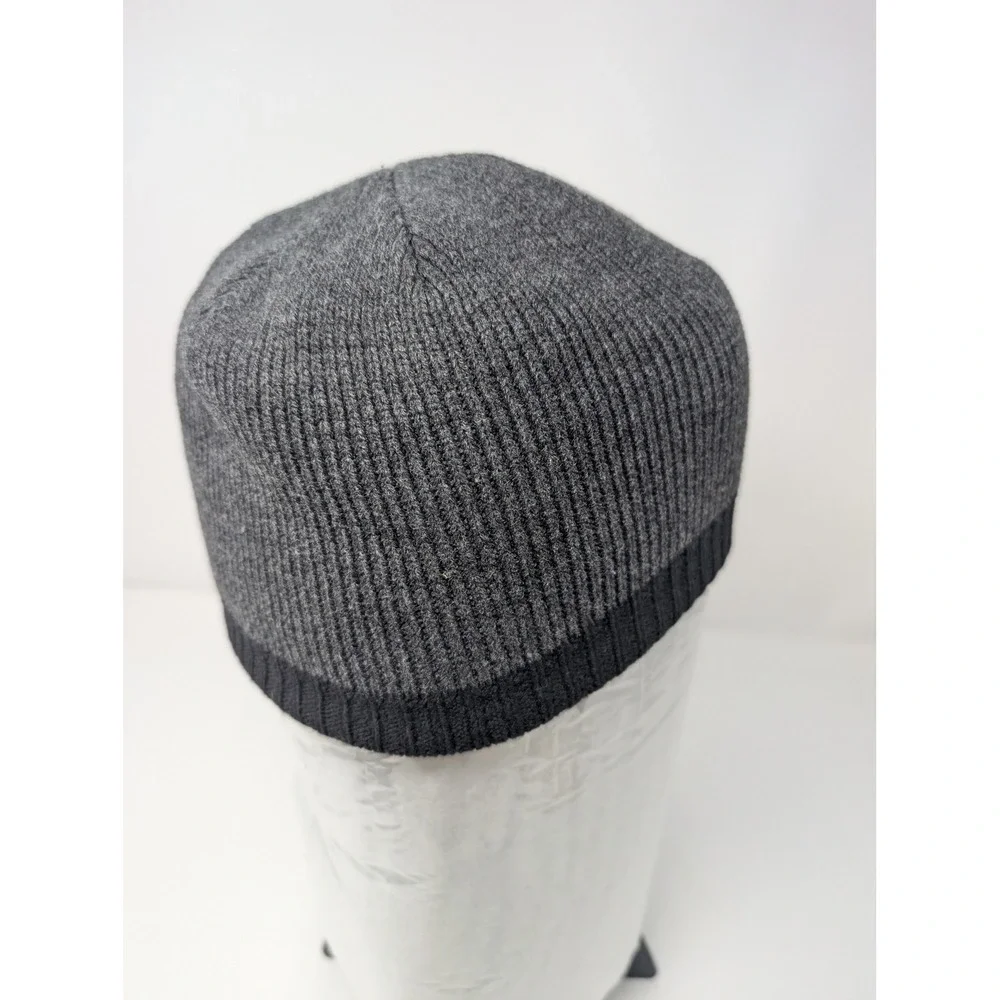 Northface Navy Fleece Lined Beanie + Carhartt Reversible Knit Hat Bundle‎ OS